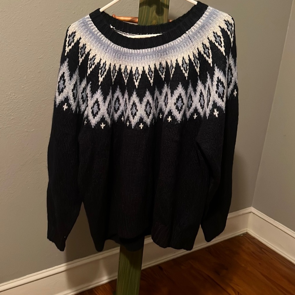 Old navy sweater